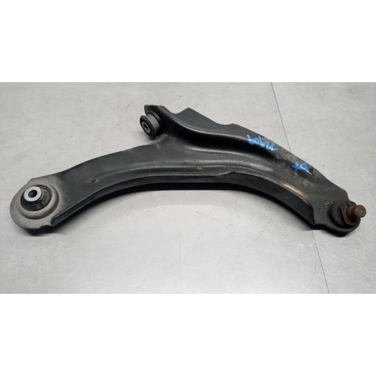 BRACCIO OSCILLANTE ANTERIORE INFERIORE DESTRO RENAULT Clio 2016>2019 usato