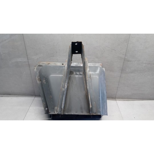 FOOT UP LEFT  NISSAN truck L used