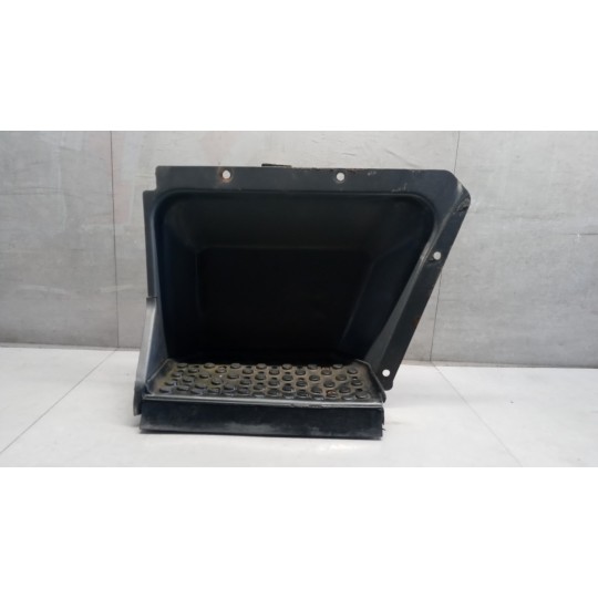 PEDANA SALITA A/SX NISSAN truck L usato