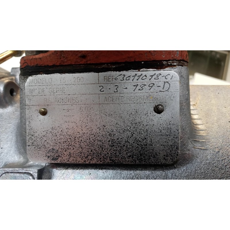 NISSAN truck CAMBIO NISSAN truck L usato