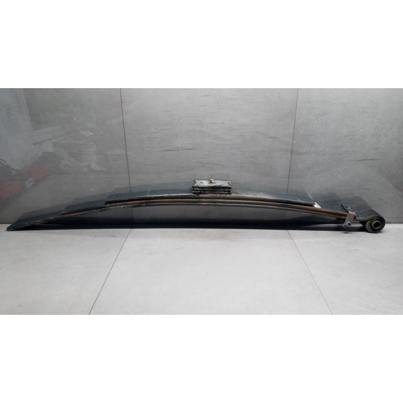 NISSAN truck REAR BACK SPRINGS  NISSAN truck L used