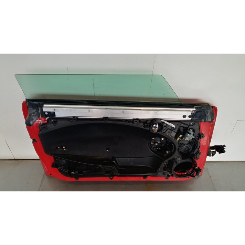 MINI LEFT FRONT DOOR MINI R56  2006>2011 used