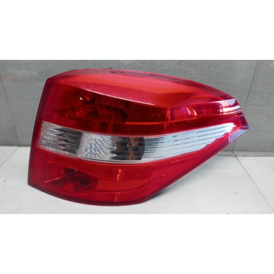 FARO POSTERIORE ESTERNO DESTRO RENAULT Laguna 2008> usato