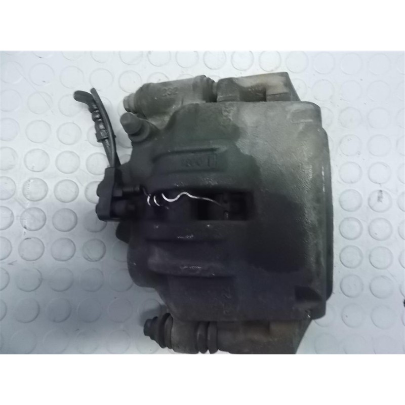 MERCEDES-BENZ van RIGHT FRONT CALIPER BRAKE  MERCEDES-BENZ van Sprinter 2001>2005 used