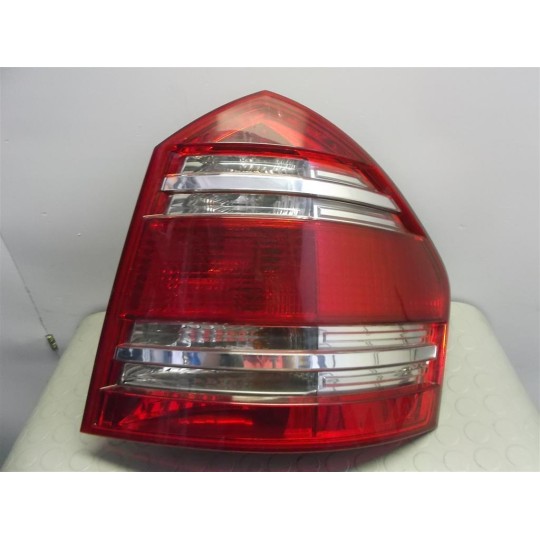 FARO POSTERIORE ESTERNO DESTRO MERCEDES-BENZ Classe GL (X164) 2006>2012 usato