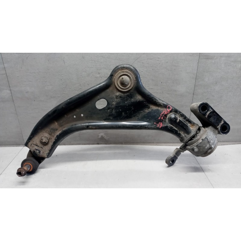 MINI BRACCIO OSCILLANTE ANTERIORE INFERIORE SINISTRO MINI R56  2006>2011 usato