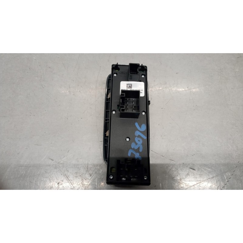 FORD INTERRUTTORI E PULSANTI ALZAVETRI FORD EcoSport 2013>2017 usato