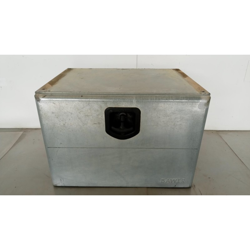 IVECO CASSA PORTA ATTREZZI IVECO TRAKKER 2013> used