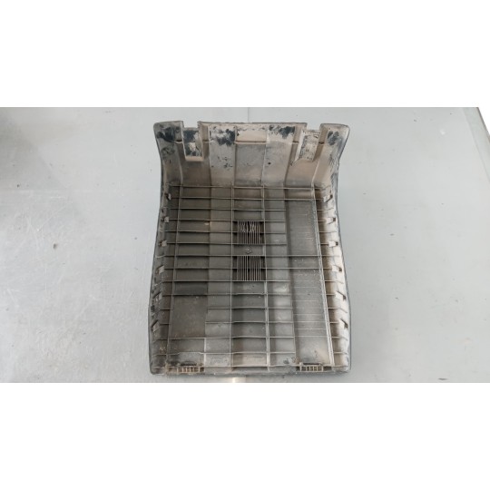 BATTERY BOX COVER IVECO TRAKKER 2013> used