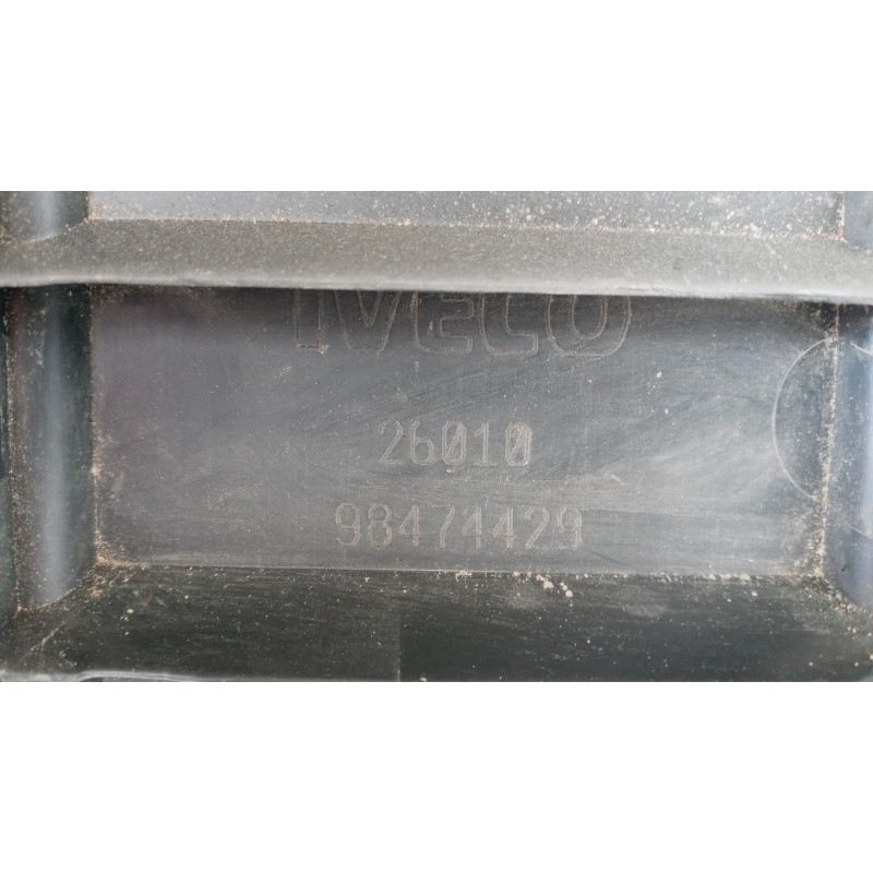 IVECO BATTERY BOX COVER IVECO TRAKKER 2013> used