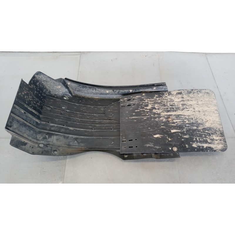 IVECO FRONT LEFT REAR PART MUDGUARD IVECO TRAKKER 2013> used