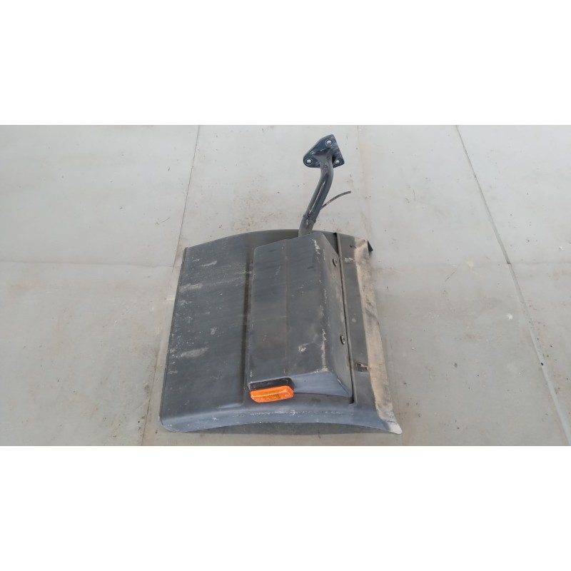 IVECO LEFT REAR MUDGUARD  IVECO TRAKKER 2013> used