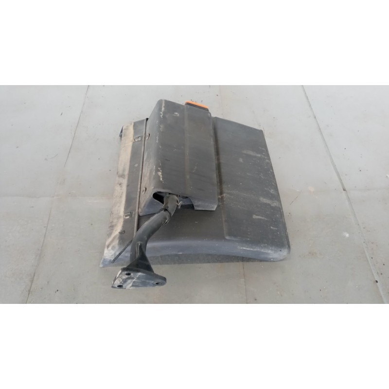 IVECO LEFT REAR MUDGUARD  IVECO TRAKKER 2013> used