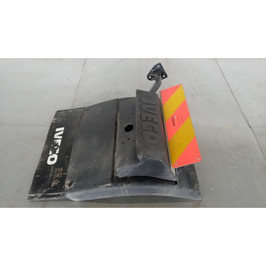 PARAFANGO POSTERIORE DESTRO IVECO TRAKKER 2013> usato