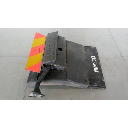 PARAFANGO POSTERIORE DESTRO IVECO TRAKKER 2013> usato