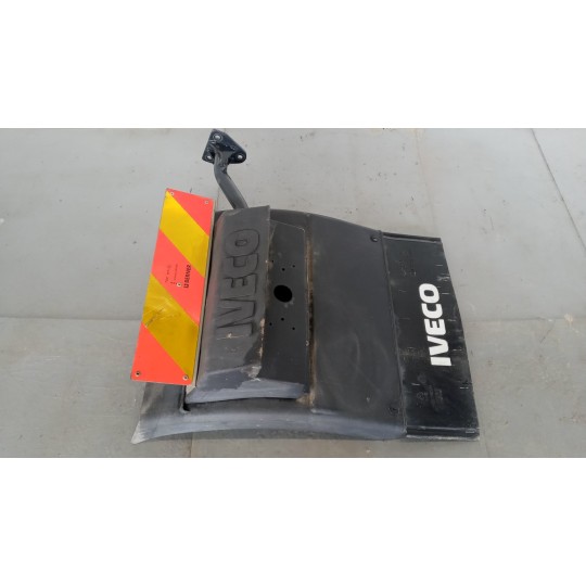 LEFT REAR MUDGUARD  IVECO TRAKKER 2013> used