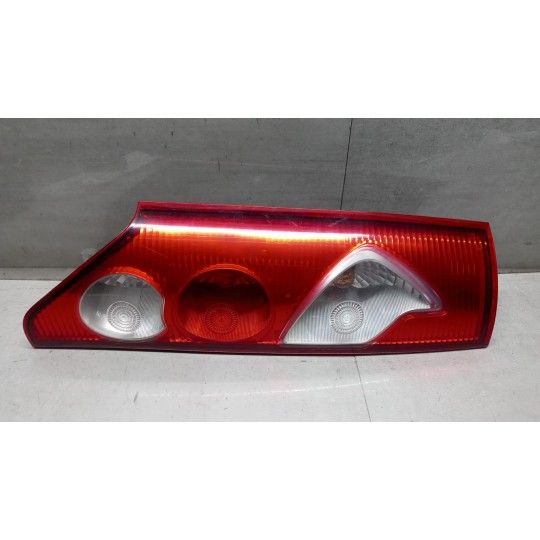FARO POSTERIORE ESTERNO SINISTRO RENAULT Kangoo 2008>2013 usato