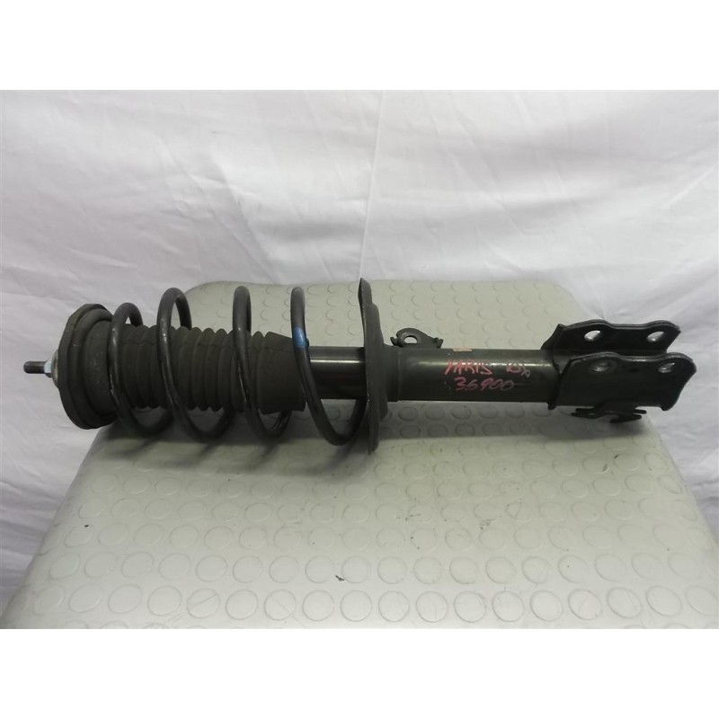 TOYOTA RIGHT FRONT SHOCK ASSORBER TOYOTA Yaris 2005>2008 used