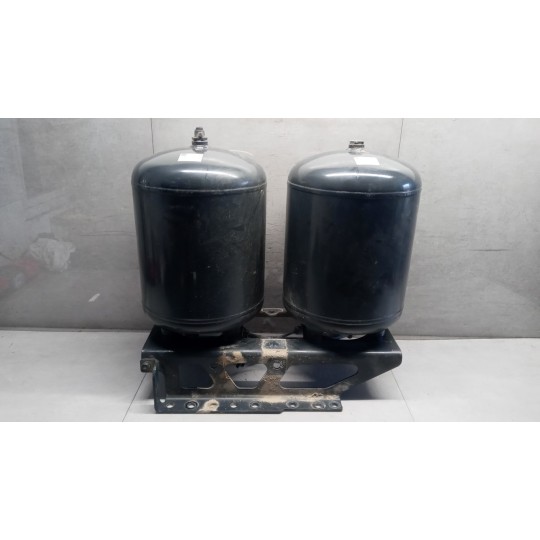 AIR TANK IVECO TRAKKER 2013> used