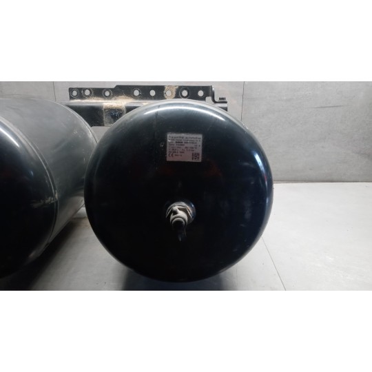 AIR TANK IVECO TRAKKER 2013> used