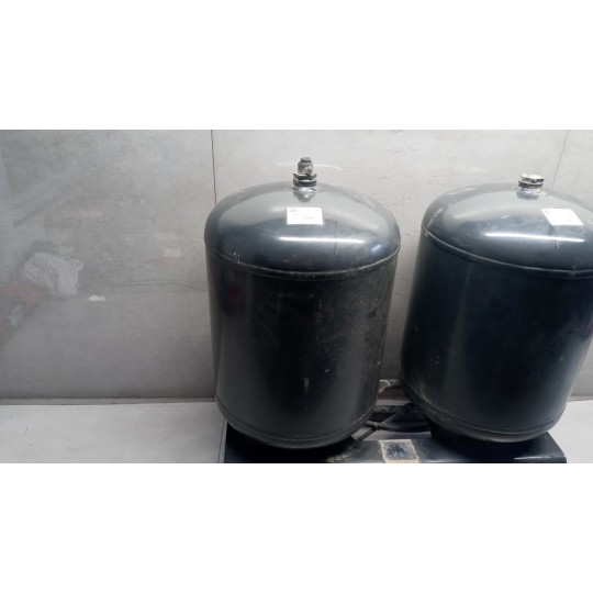 SERBATOIO ARIA IVECO TRAKKER 2013> usato