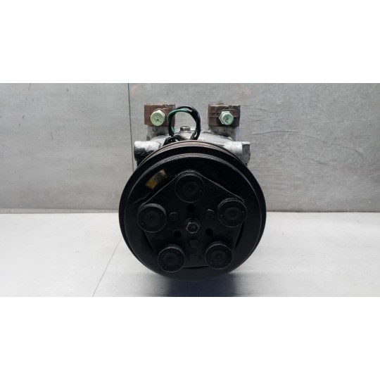 COMPRESSORE ARIA CONDIZIONATA MENARINI BUS usato