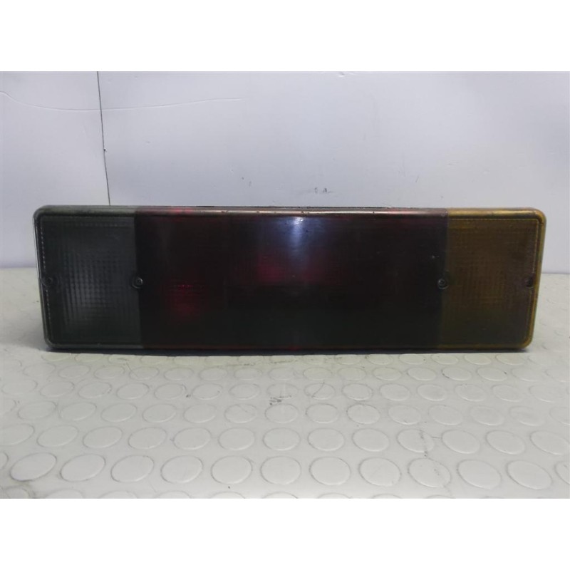 VOLVO truck FARO POSTERIORE ESTERNO SINISTRO VOLVO truck FL6 usato