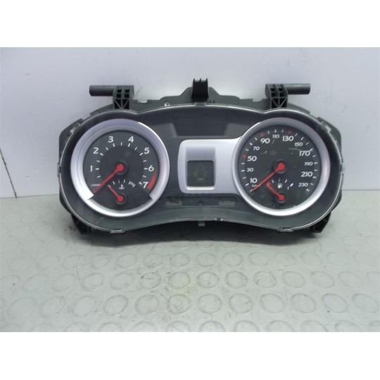 QUADRO STRUMENTI RENAULT Clio 2005>2009 usato
