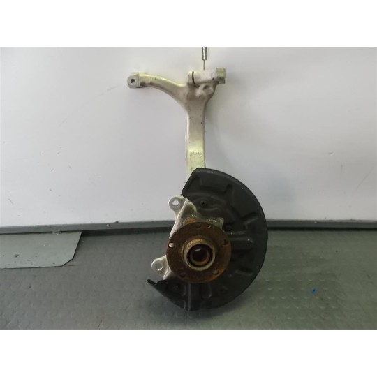 MONTANTE COMPLETO DESTRO AUDI A4 2004>2007 usato