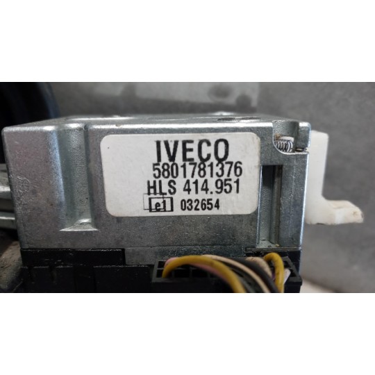 DEVIOLUCI IVECO TRAKKER 2013> usato