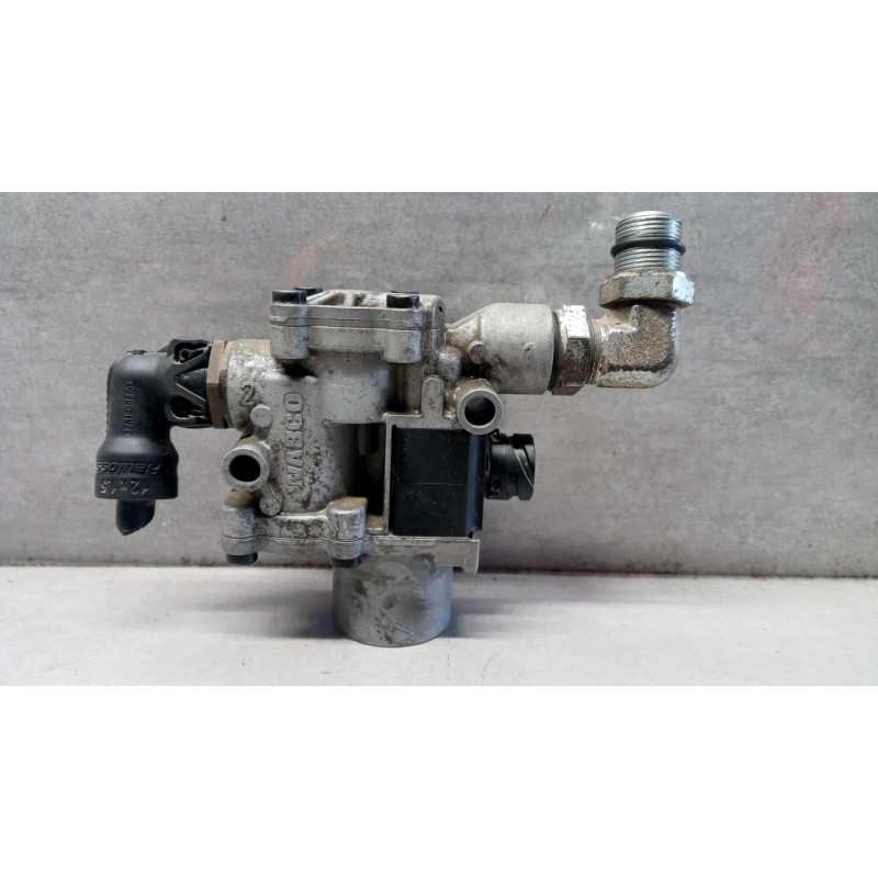 IVECO VARIOUS BRAKE 2 IVECO TRAKKER 2013> used