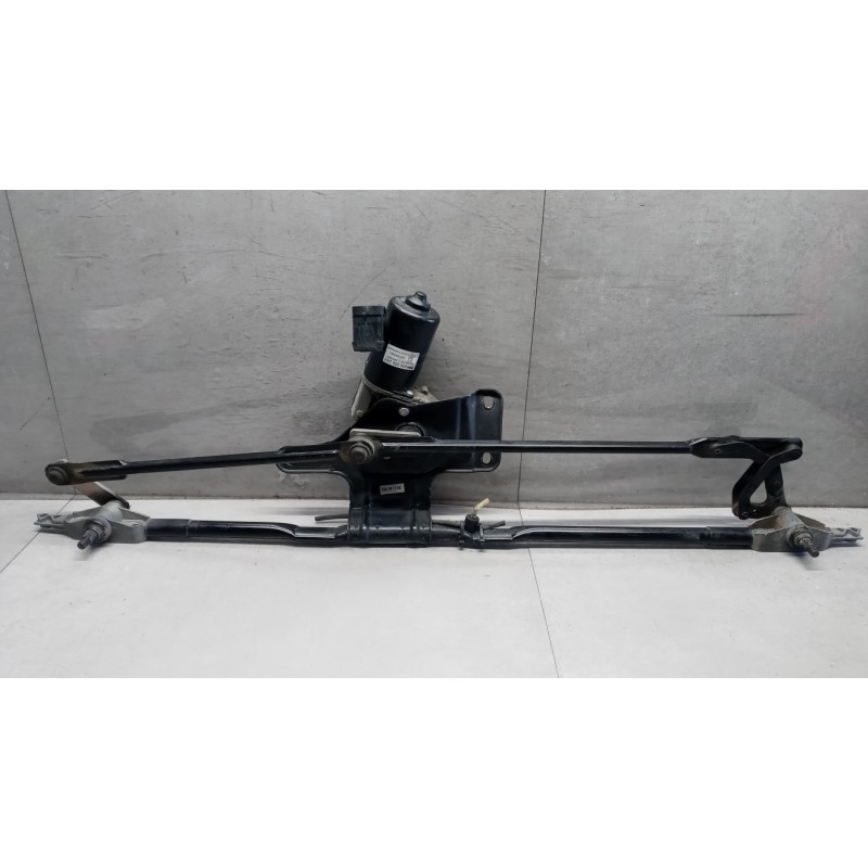 IVECO windshield wiper motor IVECO TRAKKER 2013> used