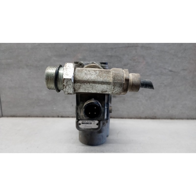 IVECO VARIOUS BRAKE 2 IVECO TRAKKER 2013> used