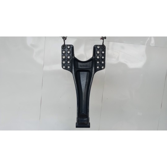 SUSPENSION SUPPORT IVECO TRAKKER 2013> used