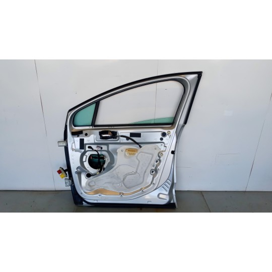 RIGHT FRONT DOOR  PEUGEOT 3008 2009> used