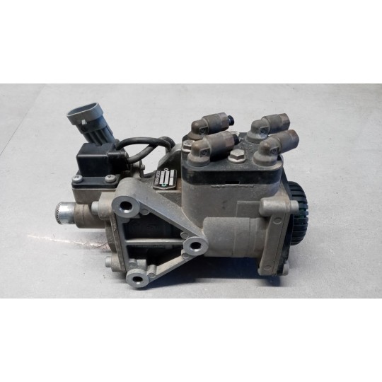 VARIE FRENI 1 IVECO TRAKKER 2013> usato