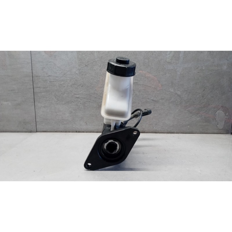 IVECO POMPA SERVOFRIZIONE IVECO TRAKKER 2013> usato