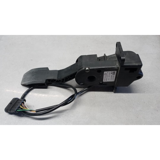 PEDALE ACCELERAZIONE ELETTRONICO IVECO TRAKKER 2013> usato