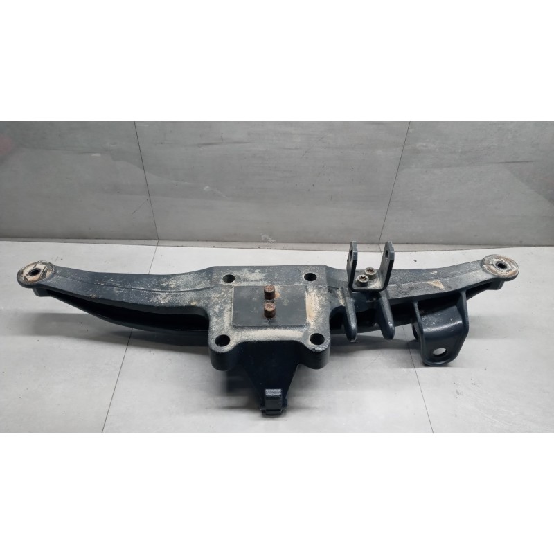 IVECO SUSPENSION SUPPORT IVECO TRAKKER 2013> used