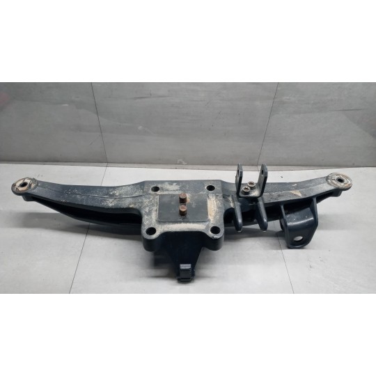 SUPPORTO SOSPENSIONI IVECO TRAKKER 2013> usato