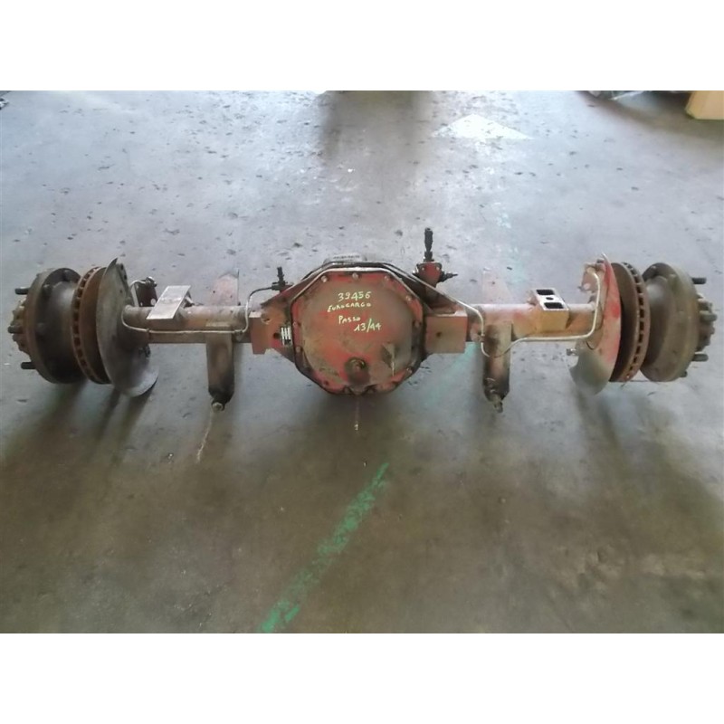 IVECO ASSALE POSTERIORE IVECO EUROCARGO 1994>2000 usato