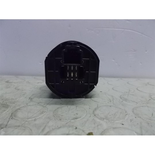 VARIOUS SWITCHES AND BUTTONS A
 DACIA Duster 2010>2013 used