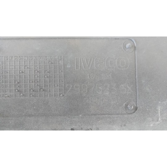 FOOT UP LEFT  IVECO TRAKKER 2013> used