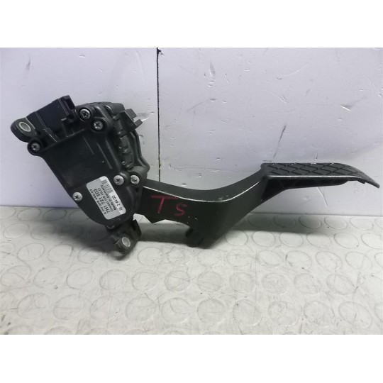 PEDALE ACCELERAZIONE ELETTRONICO VOLKSWAGEN van Trasporter T5 2003>2009 usato