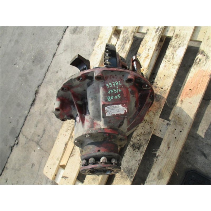 IVECO GRUPPO DIFFERENZIALE POSTERIORE IVECO 175-24 usato