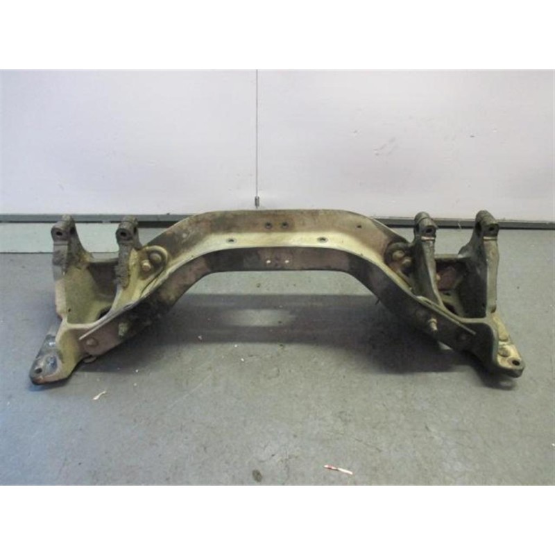 VOLVO truck TRAVERSA ANTERIORE VOLVO truck FH12 II 2002>2008 usato