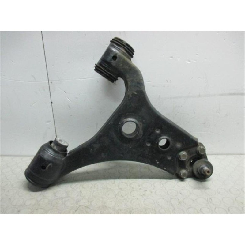 MERCEDES-BENZ CONTROL ARM FRONT LOWER LEFT  MERCEDES-BENZ Classe B (W245) 2005>2008 used