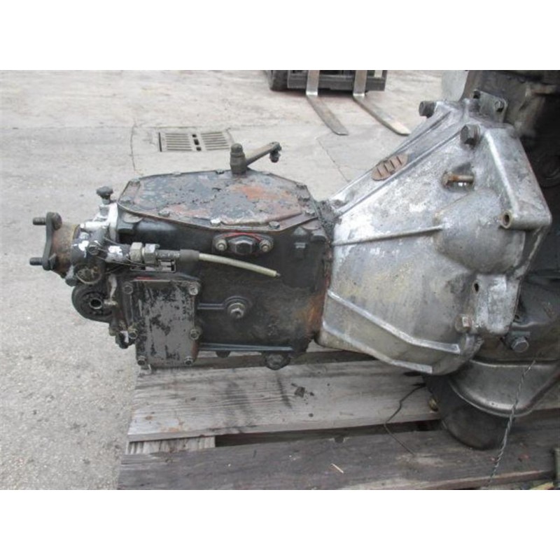 IVECO GEARBOXES  IVECO OM 50-100 usato