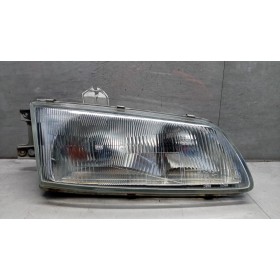 RIGHT HEADLIGHT HYUNDAI H-1...