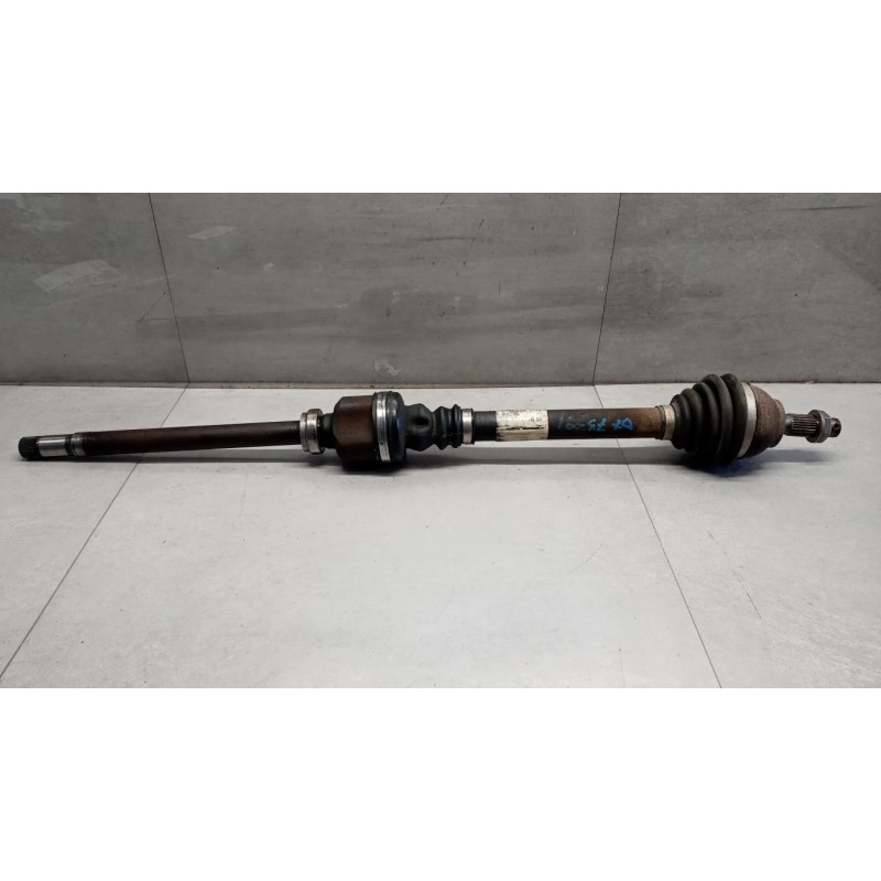 PEUGEOT FRONT HALF-AXLES RIGHT  PEUGEOT 3008 2009> used